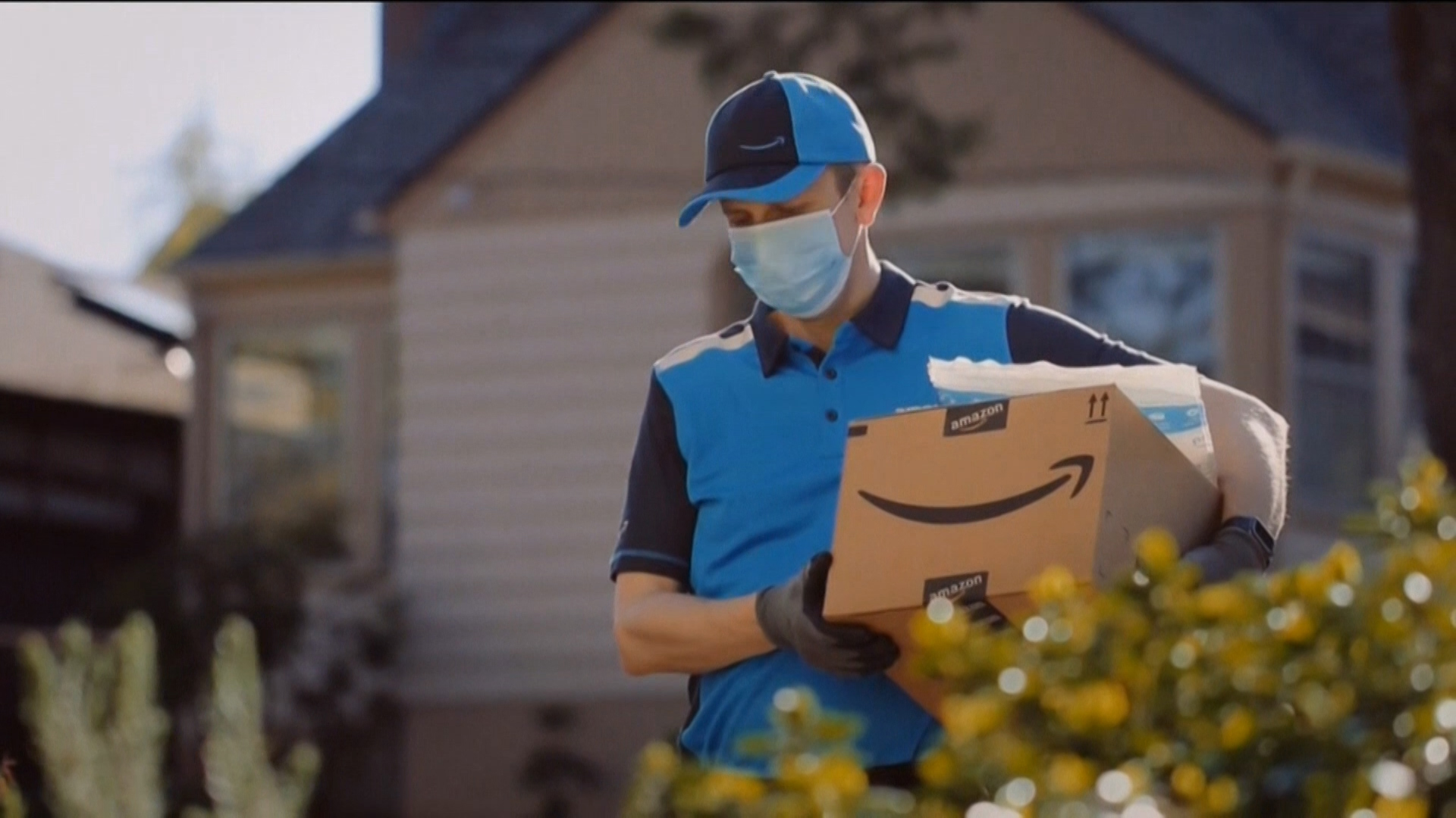 Amazon---Covid-19---Healthcare_category---NBC_-_May_8--2020---dtc---USA---English---TV_commercial---30_seconds.mp4